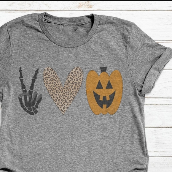 Peace, love, pumpkin T-shirt - Picture 1 of 2